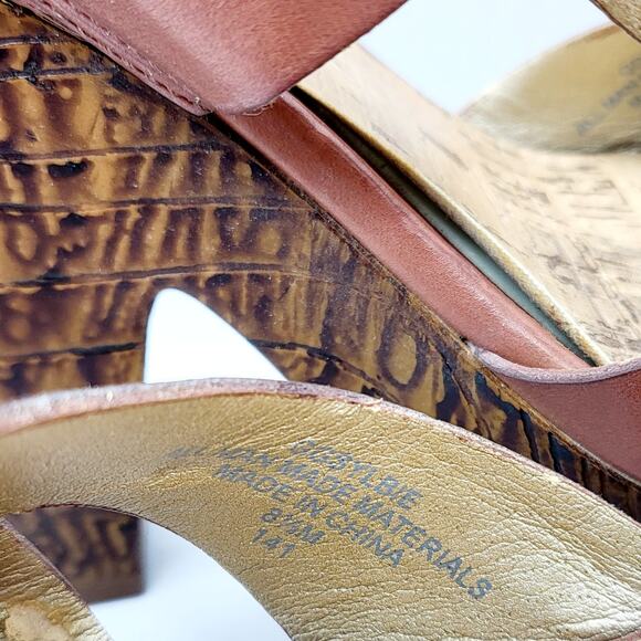 G by GUESS Sylbie Light Brown Strappy Peep Toe Wedge Platform Sandals Size 8.5M - Picture 11 of 13